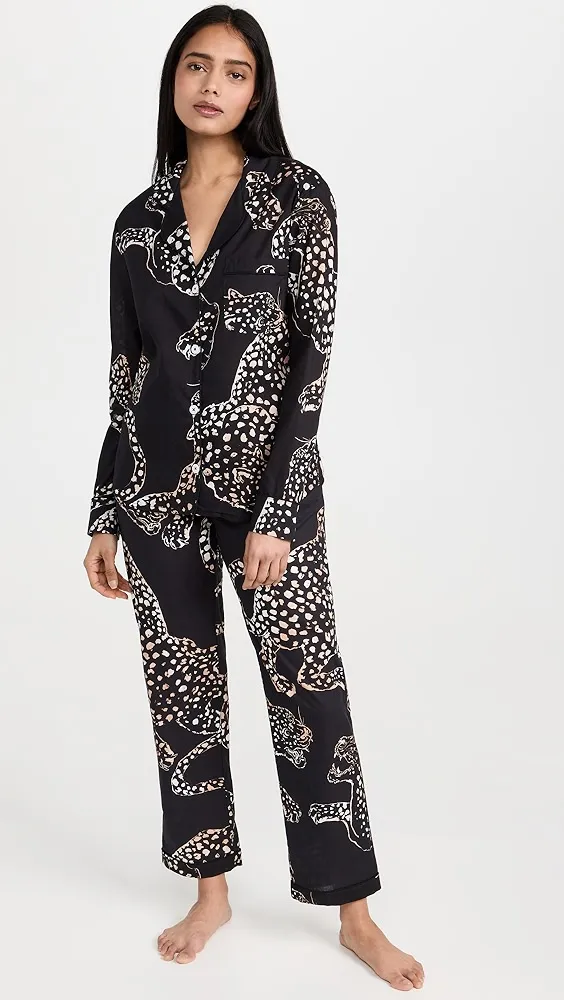 Desmond & Dempsey   Womens Long Sleeve Jaguar Pajama Set 