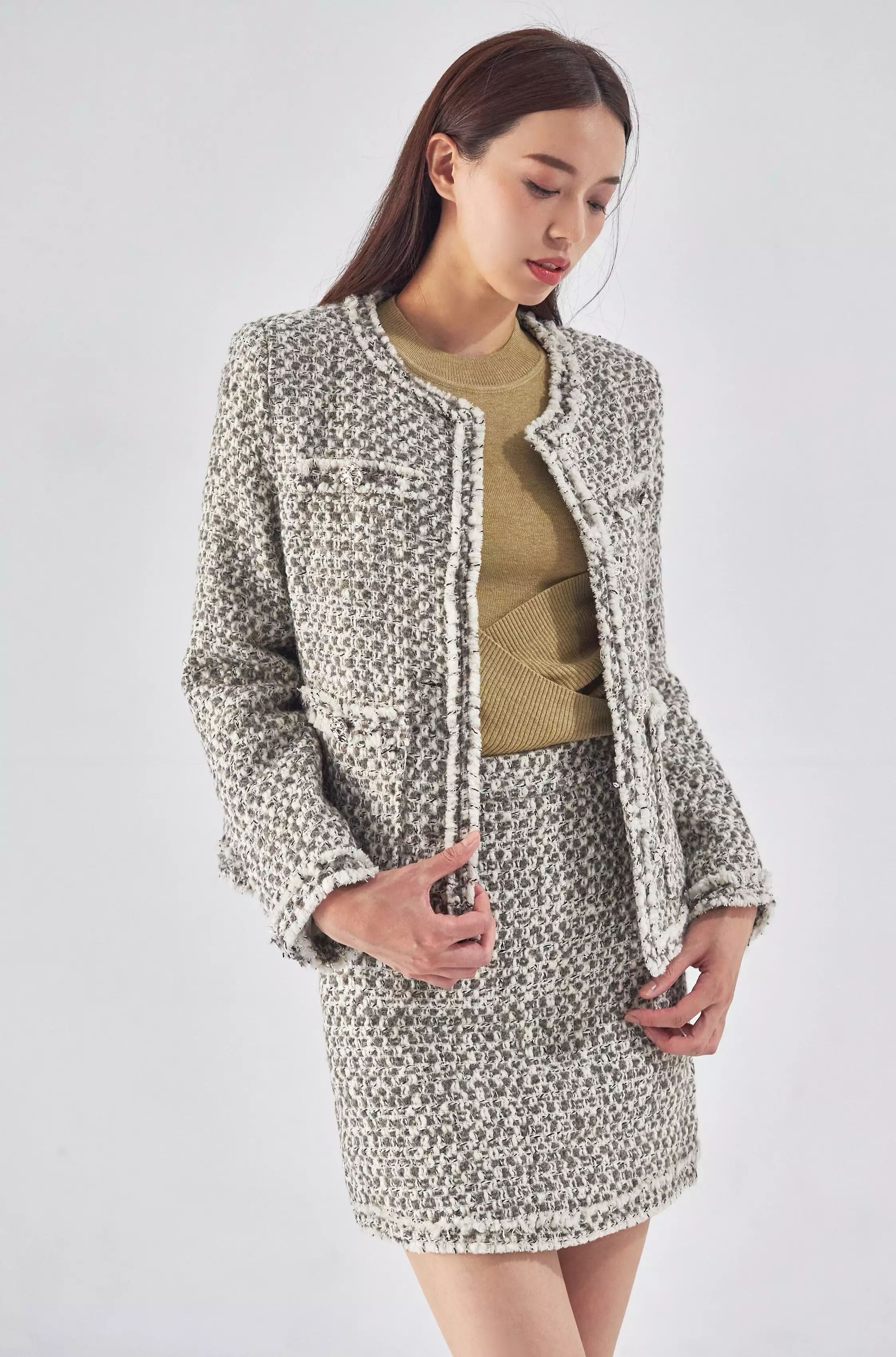 Here's your choice tweed skirt