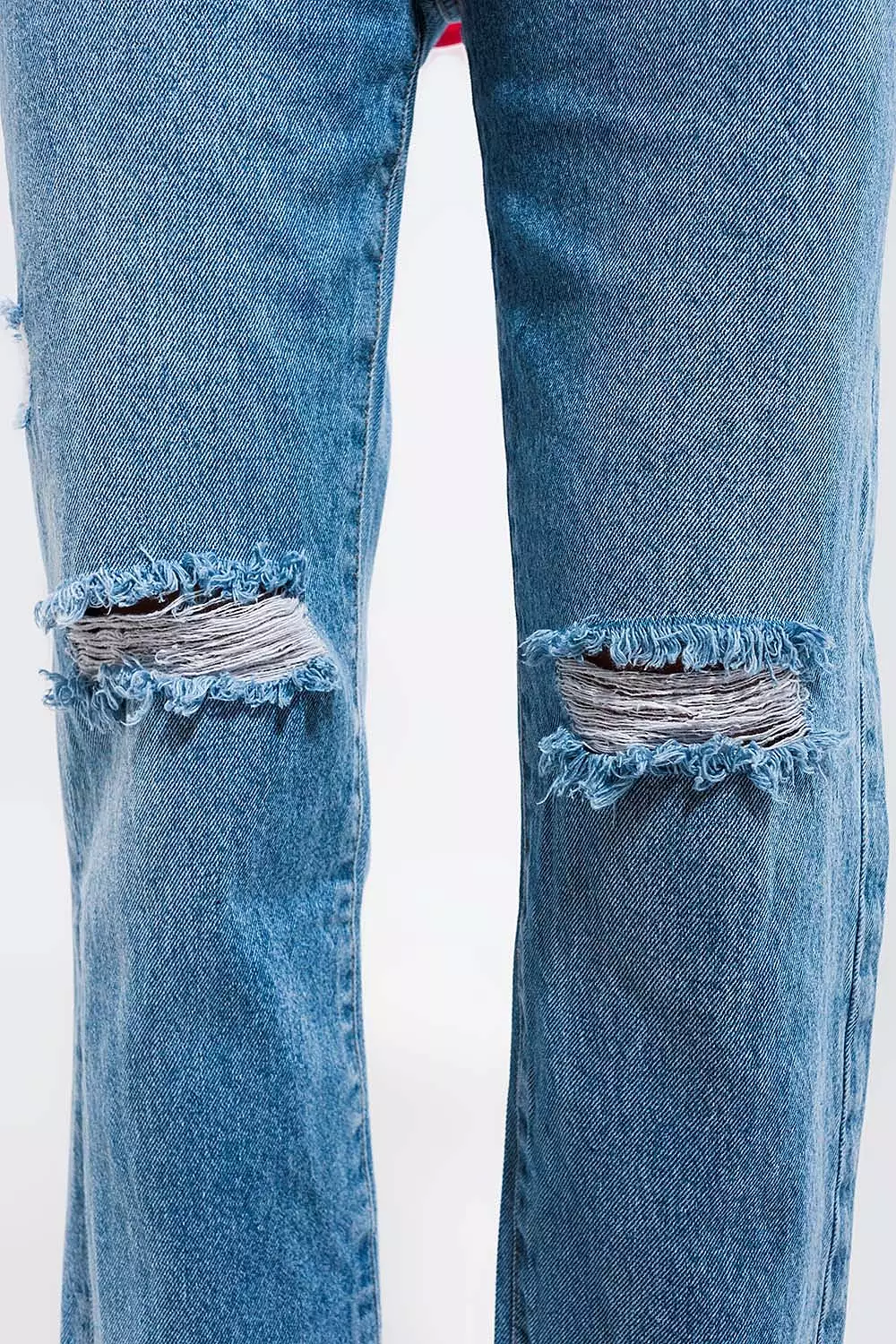 Knee Rip Jeans in Light Wash Blue