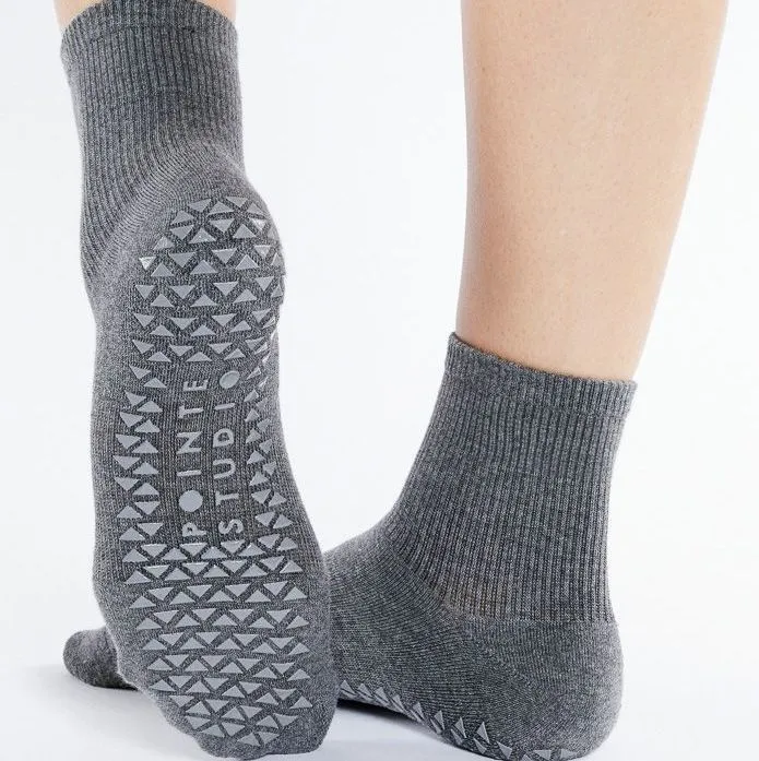 Union Ankle Grip Socks - (Barre / Pilates)